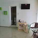 Venis House Σωζόπολη