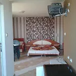 Venis House