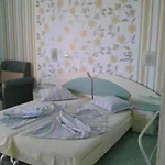 Venis House 3*