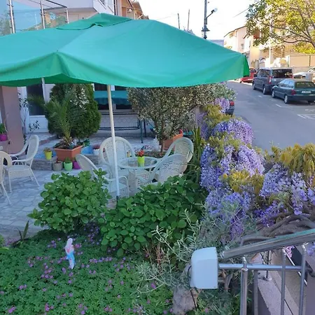 Venis House מלון