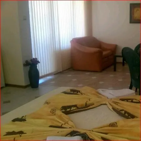 Venis House מלון סוזופול