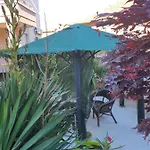 Venis House 3* Σωζόπολη
