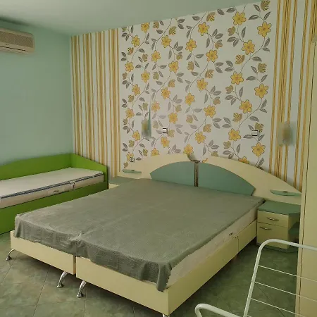 Szálloda Venis House 3*